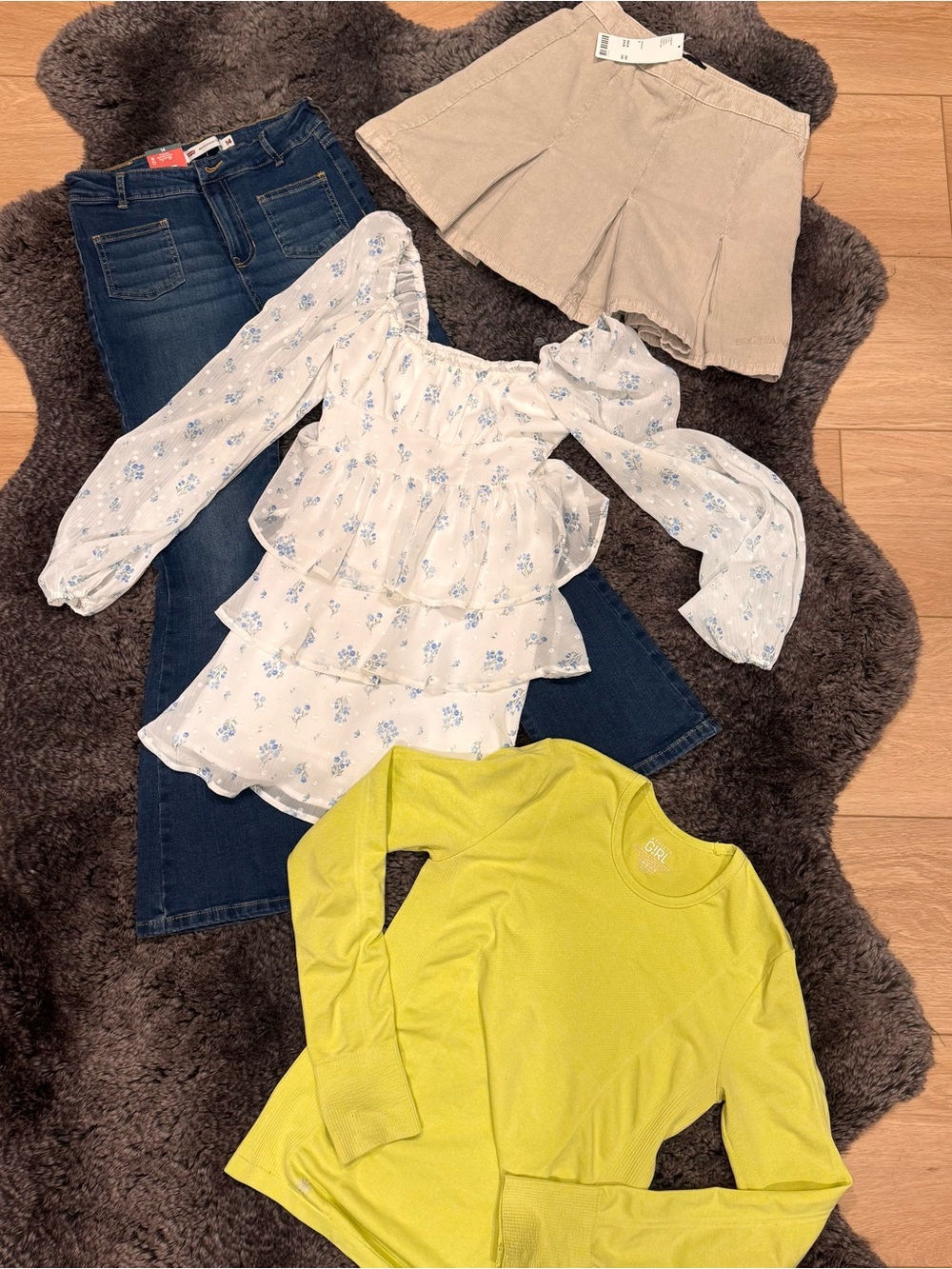 *** Bundle*** Athleta Lime Green Long Sleeve Active Top